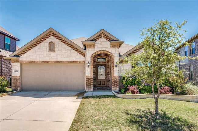 property at 16204 Stillhouse Hollow Ct