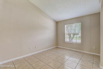 9703 Cedar Ridge Dr W in Jacksonville, FL - Building Photo - Building Photo