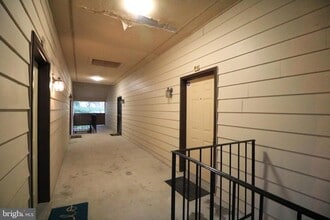1639 Carriage House Terrace, Unit J in Silver Spring, MD - Building Photo - Building Photo