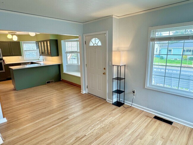 4912 N Yale St in Portland, OR - Building Photo - Building Photo