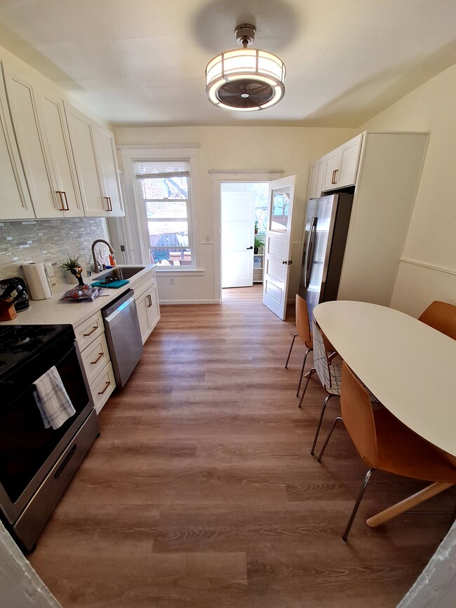 135 E Reed St, Unit 135 in San Jose, CA - Building Photo - Building Photo
