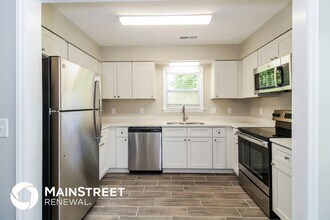 3705 Creek Point Way in Greensboro, NC - Building Photo - Building Photo