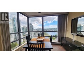 501 Pacific St in Vancouver, BC - Building Photo - Building Photo