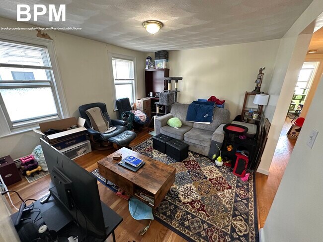 116 White St, Unit 2 in Boston, MA - Building Photo - Building Photo