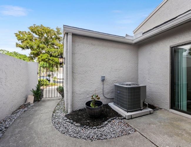 7732 High Pine Rd in Orlando, FL - Building Photo - Building Photo