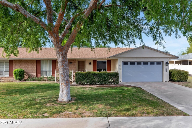 10303 W Prairie Hills Cir