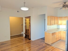 3612 S King Dr, Unit 3rd Floor in Chicago, IL - Building Photo - Building Photo