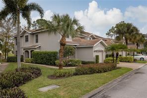 12619 Fox Ridge Dr-Unit -2101 in Bonita Springs, FL - Foto de edificio - Building Photo
