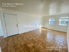 2761 L B McLeod Rd in Orlando, FL - Building Photo - Building Photo