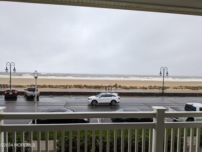 407 Ocean Ave in Belmar, NJ - Building Photo - Building Photo