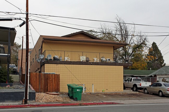 119 University Ter in Reno, NV - Foto de edificio - Building Photo