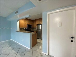 6555 W 26th Dr in Hialeah, FL - Building Photo - Building Photo