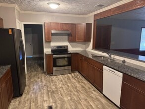 121 Woodland Cir in Milledgeville, GA - Building Photo - Building Photo