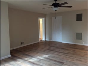 131 Hatfield Ln, Unit 131 Hatfield Lane in East Brunswick, NJ - Building Photo - Building Photo