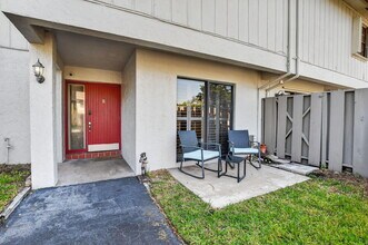 372 Deer Creek Wildwood Ln E in Deerfield Beach, FL - Building Photo - Building Photo