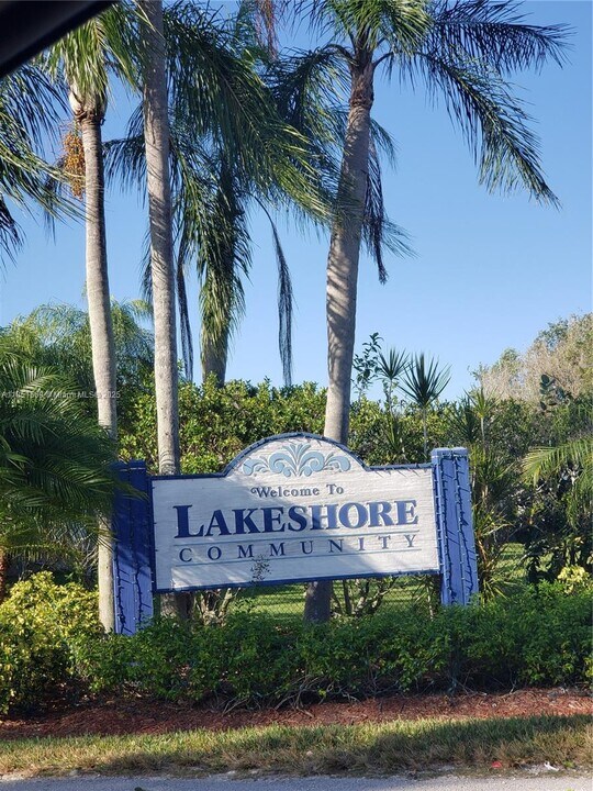 1120 N Franklin Ave in Homestead, FL - Building Photo