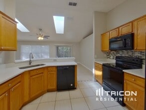 1381 Broken Pine Rd in Deltona, FL - Building Photo - Building Photo