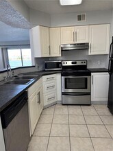 3405 NW 44th St in Oakland Park, FL - Building Photo - Building Photo