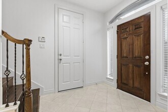 1303 Sherwood Point Ln in Houston, TX - Building Photo - Building Photo