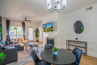 7900 E Princess Dr in Scottsdale, AZ - Building Photo - Building Photo
