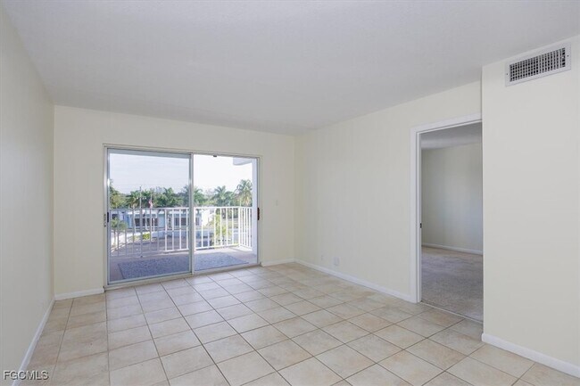 property at 2885 Palm Beach Blvd