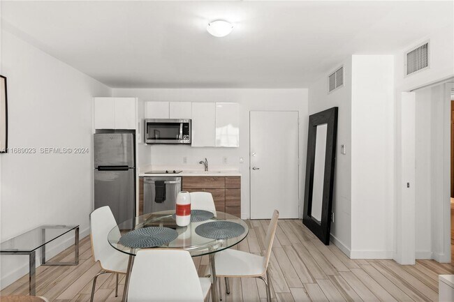 property at 1560 Meridian Ave