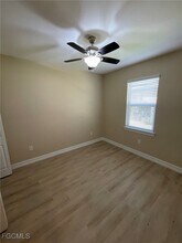 3896 King Edwards St in Ft. Myers, FL - Building Photo - Building Photo