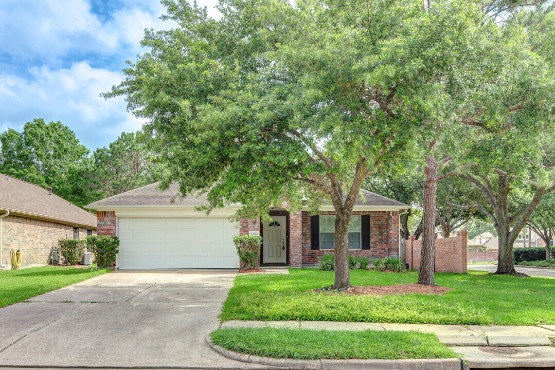 24502 Drakefield Ct in Katy, TX - Building Photo