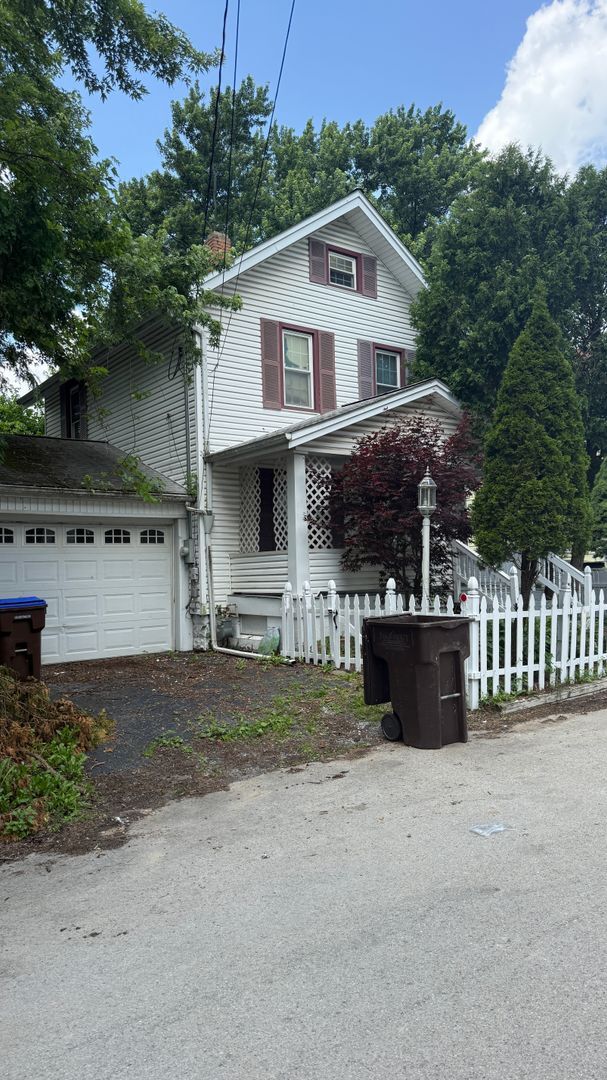 property at 967 Fabian Way