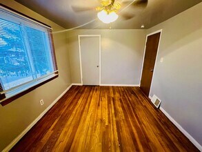 9151 Mettetal St-Unit -9153 Mettetal in Detroit, MI - Building Photo - Building Photo