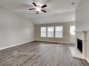 216 Cedar Crest Dr in Justin, TX - Foto de edificio - Building Photo