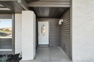 2008 E Peters Colony Rd in Carrollton, TX - Building Photo - Building Photo