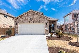 5305 Traviston Dr in Austin, TX - Building Photo - Building Photo