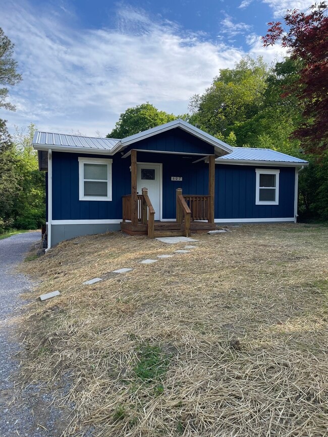 property at 607 N Chattanooga St