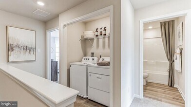 114 Jonagold Dr in Glassboro, NJ - Building Photo - Building Photo