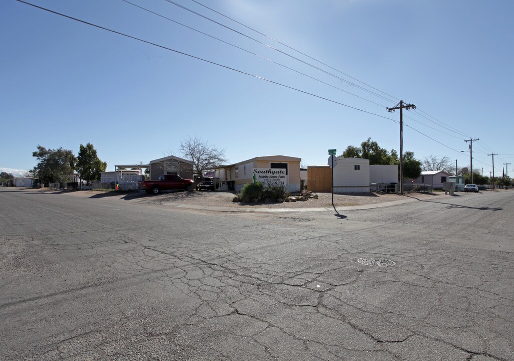 Southgate Mobile Home Park in Tucson, AZ - Building Photo