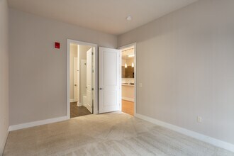 The Vue in Beachwood, OH - Foto de edificio - Interior Photo