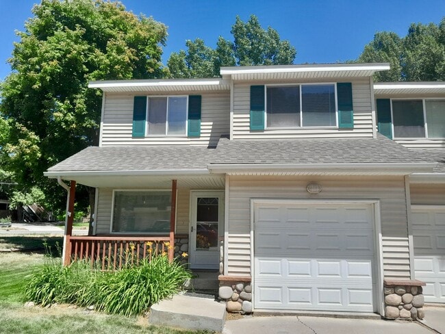 property at 296 Mikala Ln