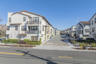 Centerville Station in Fremont, CA - Foto de edificio - Building Photo