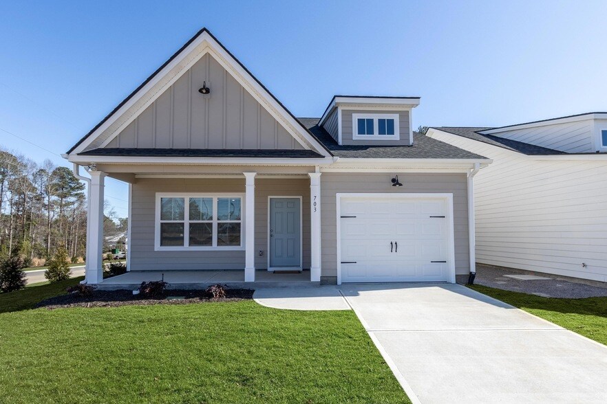 1247 Augusta W Pkwy in Augusta, GA - Foto de edificio