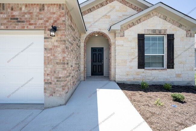 1430 Shadow Hl Ln