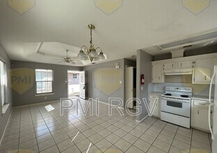 2205 N Erica St in Pharr, TX - Building Photo - Building Photo