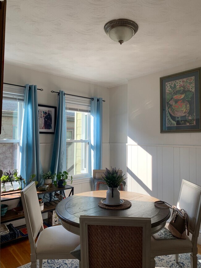 20 Dearborn St, Unit 1 in Medford, MA - Building Photo - Building Photo