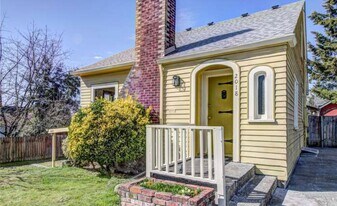 2018 11th St in Bremerton, WA - Building Photo