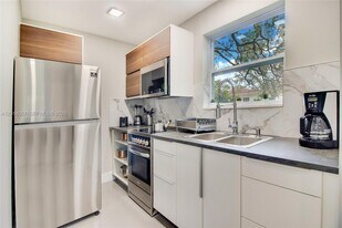 5530 NW 5th Ave in Miami, FL - Building Photo