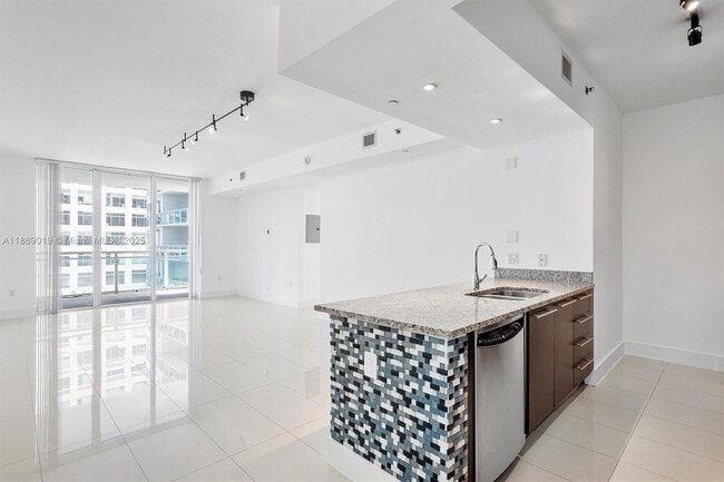 property at 951 Brickell Ave