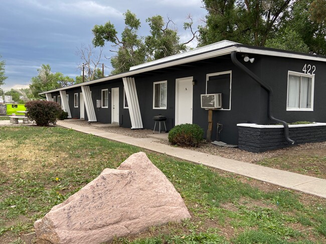 Brookside Apartments in Colorado Springs, CO - Building Photo - Building Photo