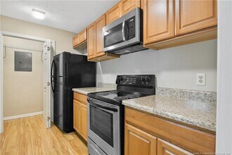 283 Waterdown Dr in Fayetteville, NC - Building Photo - Building Photo