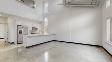 3840 Dylan Pl in Lexington, KY - Building Photo - Building Photo