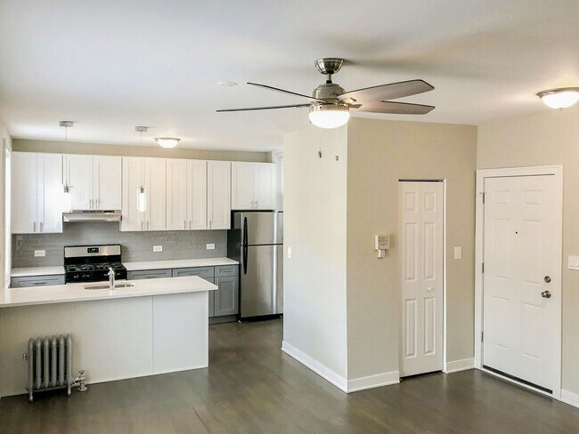 property at 5210 N Damen Ave